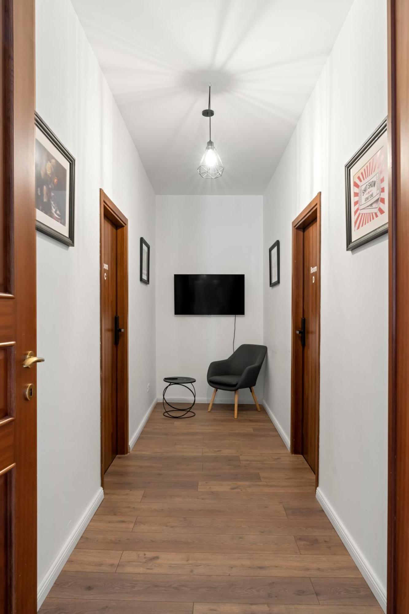 Nest Boutique Hostel 布加勒斯特 外观 照片
