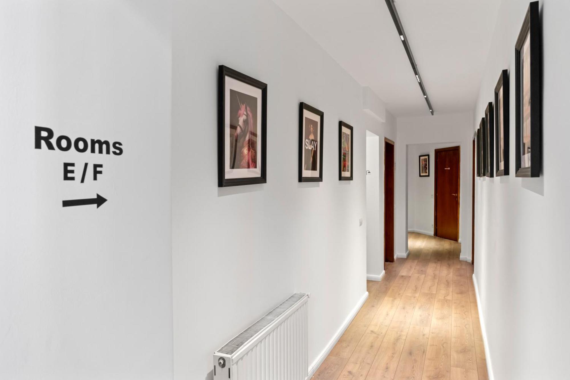 Nest Boutique Hostel 布加勒斯特 外观 照片