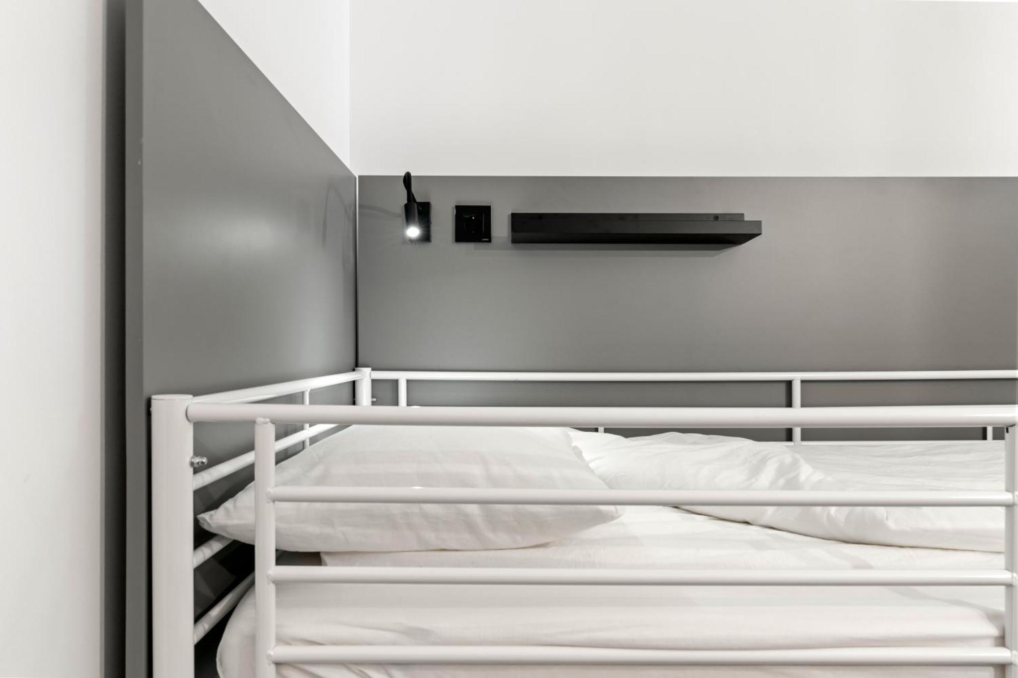 Nest Boutique Hostel 布加勒斯特 外观 照片