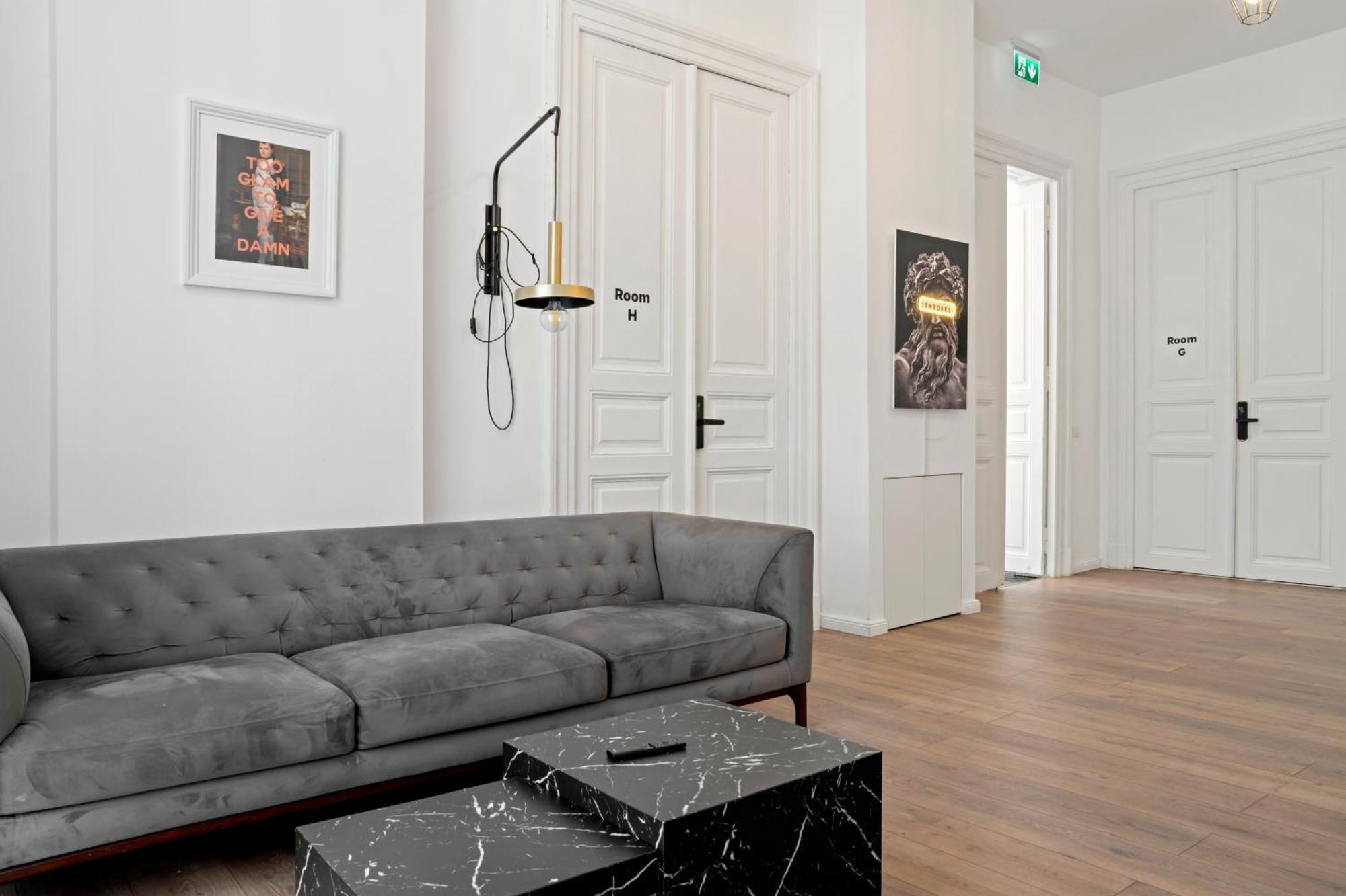 Nest Boutique Hostel 布加勒斯特 外观 照片
